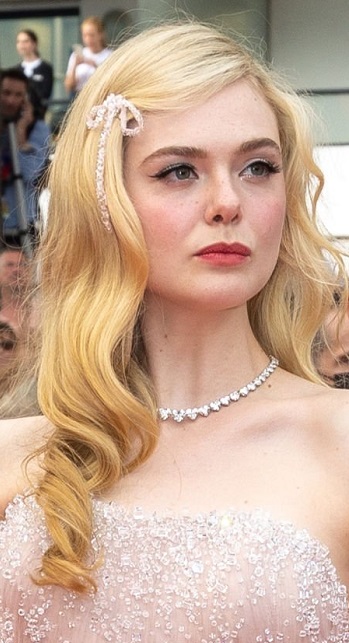 Elle Fanning Elegant Hairstyle With Adorable Bow 75th Annual Cannes