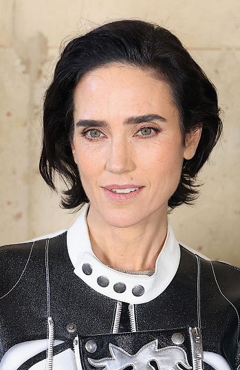 Jennifer Connelly Debuts a Dramatic Bob for Fall