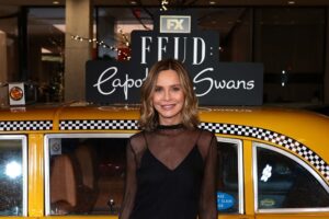 Latest Calista Flockhart Hairstyles (2024) – This Season’s Vibe – Simple & Understated